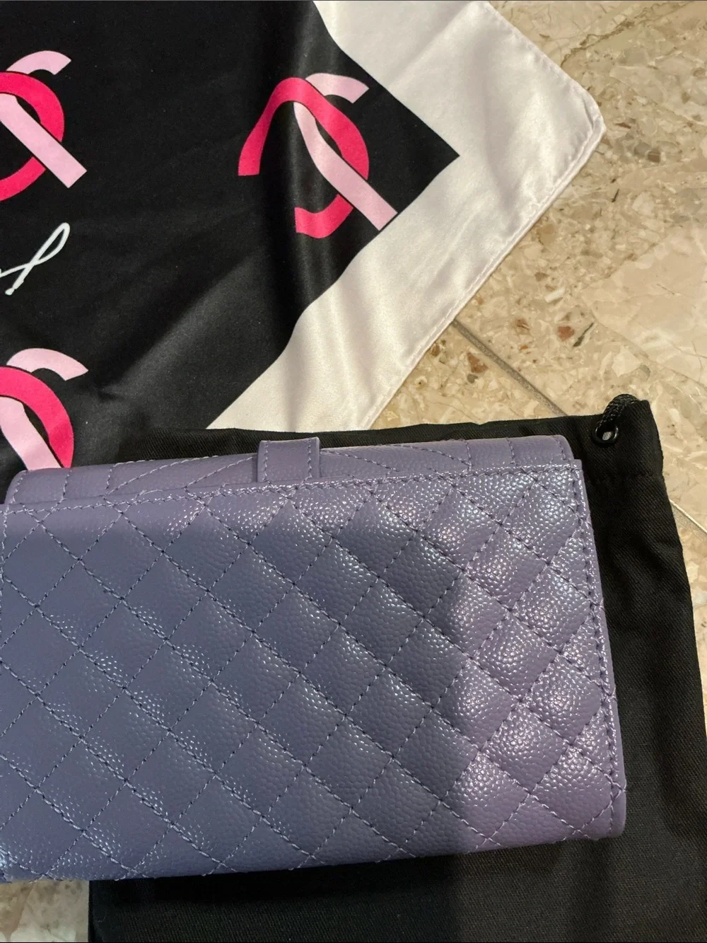 Authentic YSL purple wallet with gold colored hardware. - Picture 3 of 8